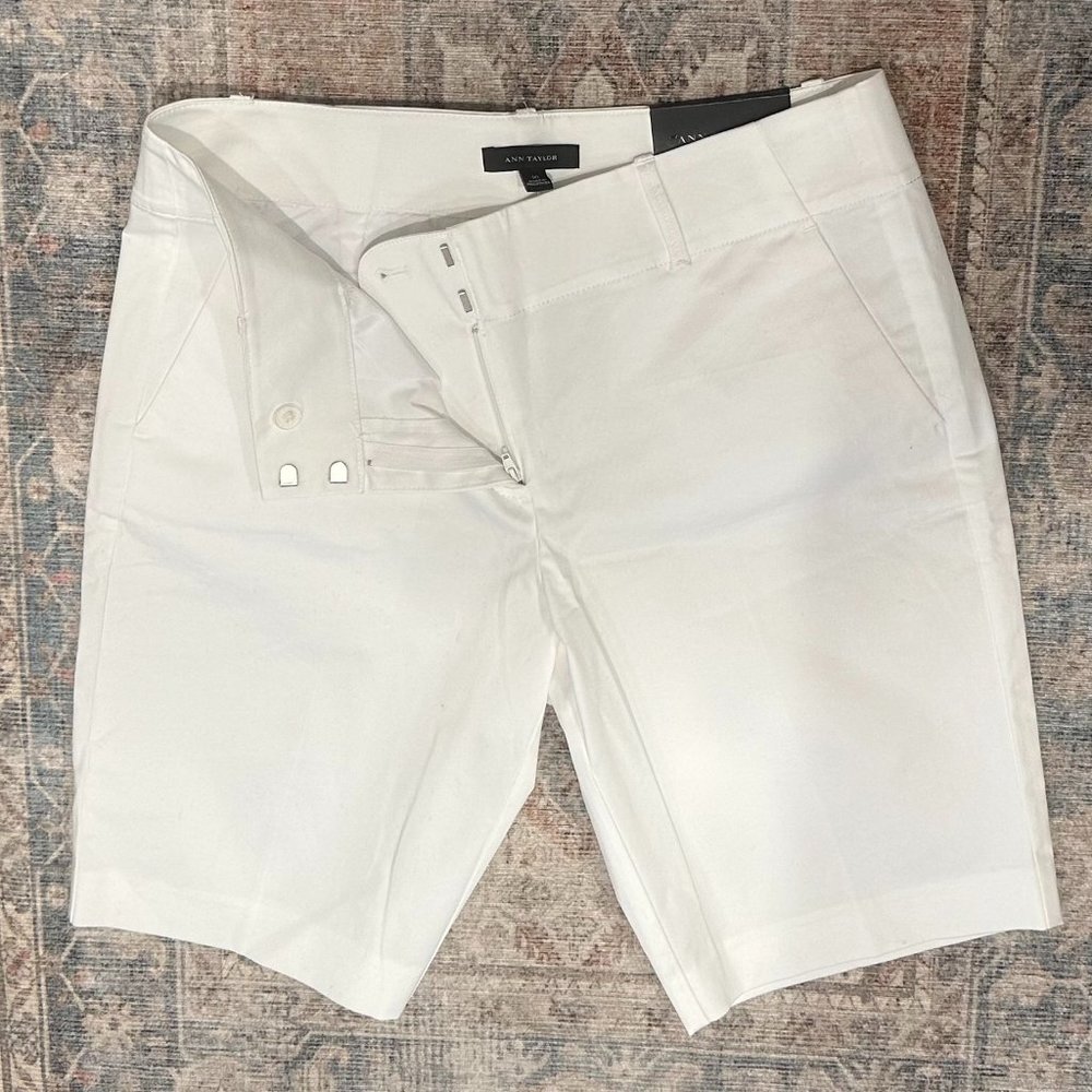 ANN TAYLOR MODERN FIT BOARDWALK SHORT | SIZE: 10